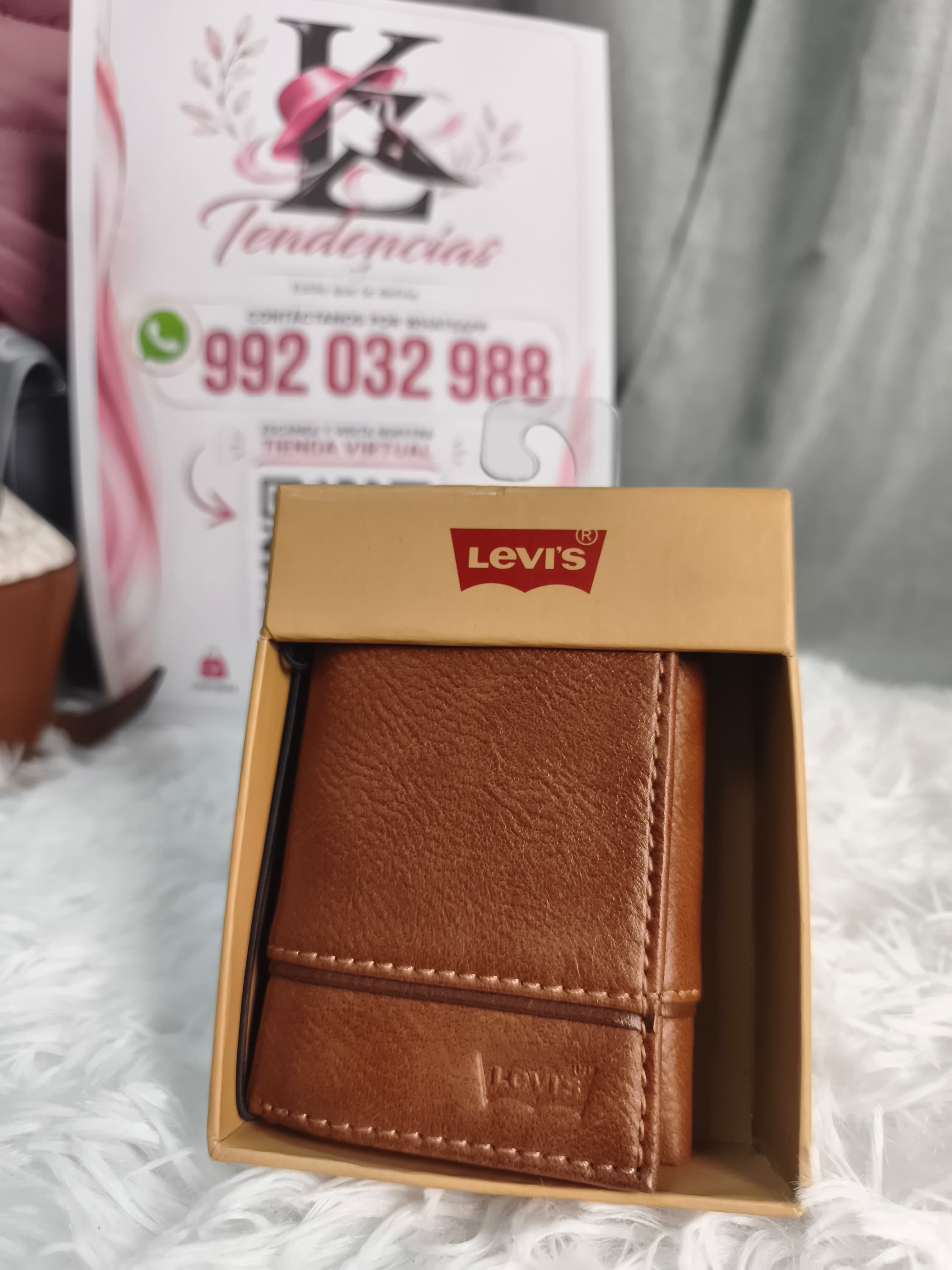 Billetera 3 cuerpo- Levi's
